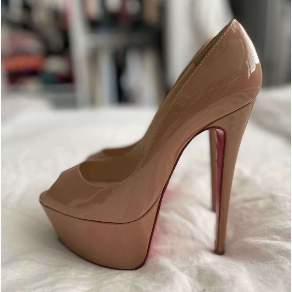 Christian Louboutin - Highness 160 Patent Leather Pumps - Picture 4 of 11